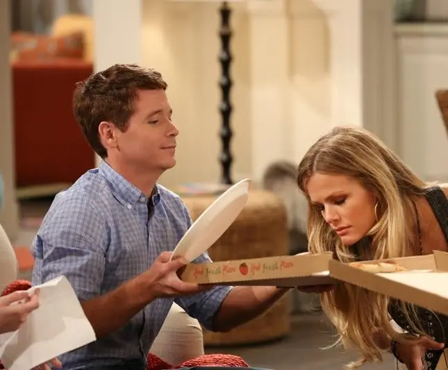 У друзей жизнь лучше (2014) смотреть онлайн У друзей жизнь лучше (2014) сериал смотреть онлайн