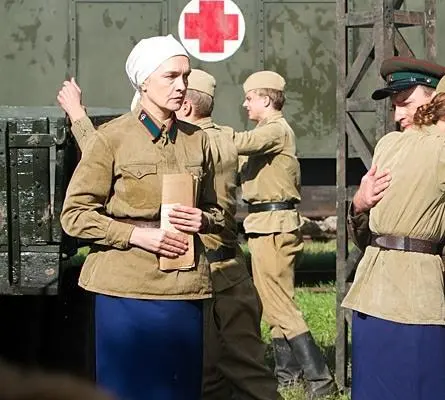 Заяц, жаренный по-берлински (2011) 1 сезон 1-8,9,10 серия смотреть онлайн бесплатно Заяц, жаренный по-берлински (2011) сериал 1-8,9,10 серию 1 сезона смотреть онлайн бесплатно