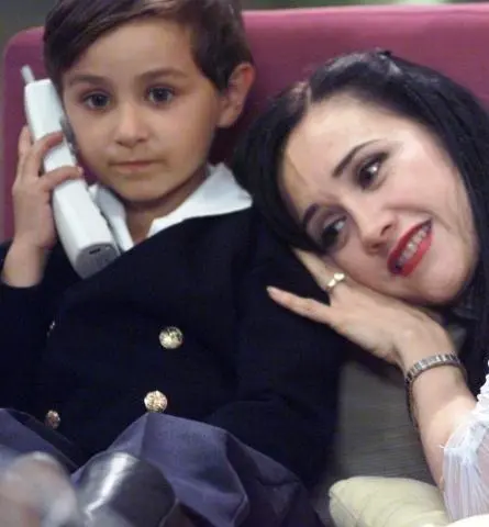 Под одной кожей (2003) в хорошем качестве смотреть онлайн Под одной кожей (2003) сериал в хорошем качестве смотреть онлайн