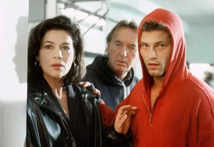 Женщина-комиссар (1994) смотреть онлайн Женщина-комиссар (1994) сериал смотреть онлайн