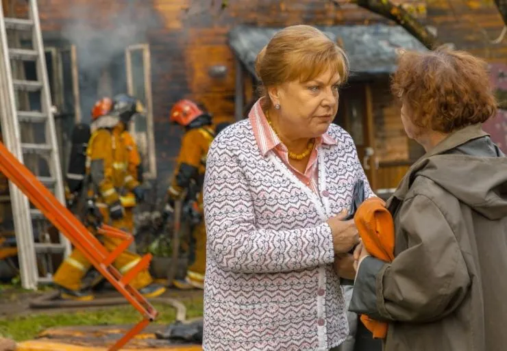 Смешная жизнь (2015) 1 сезон 1-6,7,8 серия смотреть онлайн бесплатно Смешная жизнь (2015) сериал 1-6,7,8 серию 1 сезона смотреть онлайн бесплатно