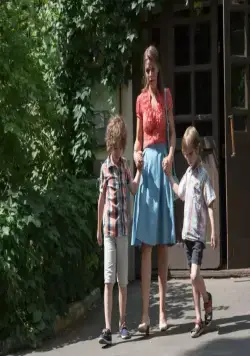 Валькины несчастья (2016) 1 сезон 1-1,2,3,4 серия смотреть онлайн Валькины несчастья (2016) сериал 1-1,2,3,4 серию 1 сезона смотреть онлайн