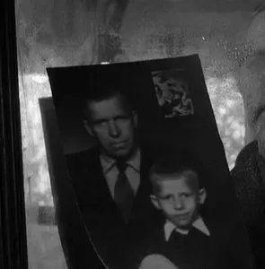 Прямохождение (2005) в хорошем качестве смотреть онлайн Прямохождение (2005) фильм в хорошем качестве смотреть онлайн