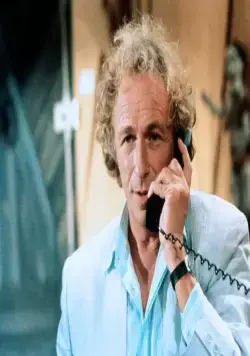 Налево от лифта (1988) в хорошем качестве смотреть онлайн Налево от лифта (1988) фильм в хорошем качестве смотреть онлайн