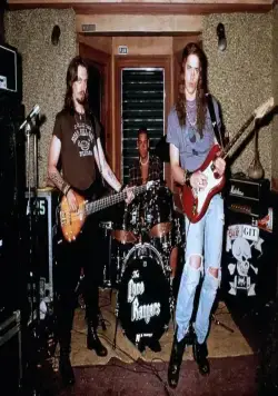 Пустоголовые (1994) смотреть онлайн бесплатно Пустоголовые (1994) фильм смотреть онлайн бесплатно