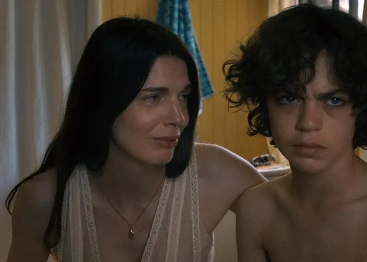 Первая любовь (2013) смотреть онлайн Первая любовь (2013) фильм смотреть онлайн