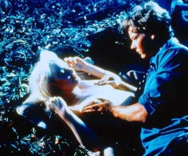 Кровавая луна (1990) в хорошем качестве смотреть онлайн Кровавая луна (1990) фильм в хорошем качестве смотреть онлайн