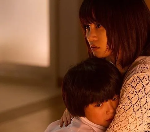 Комплекс (2013) в хорошем качестве смотреть онлайн Комплекс (2013) фильм в хорошем качестве смотреть онлайн