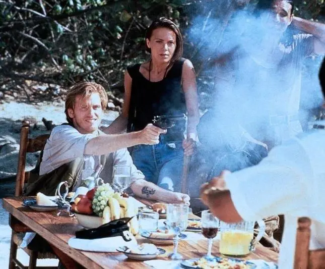 Стрелок (1993) в хорошем качестве смотреть онлайн Стрелок (1993) фильм в хорошем качестве смотреть онлайн