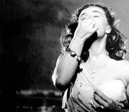 Белый шейх (1952) смотреть онлайн бесплатно Белый шейх (1952) фильм смотреть онлайн бесплатно