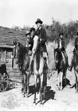 Пять ружей Запада (1955) в хорошем качестве смотреть онлайн Пять ружей Запада (1955) фильм в хорошем качестве смотреть онлайн