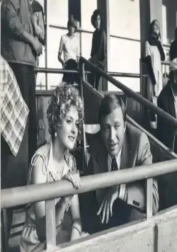 Ипподром (1979) смотреть онлайн Ипподром (1979) фильм смотреть онлайн