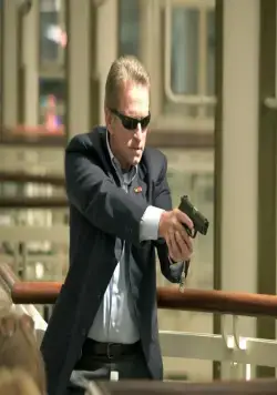 Охранник (2006) смотреть онлайн Охранник (2006) фильм смотреть онлайн