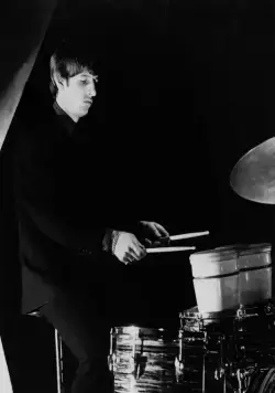 The Beatles: Вечер трудного дня (1964) в хорошем качестве смотреть онлайн The Beatles: Вечер трудного дня (1964) фильм в хорошем качестве смотреть онлайн