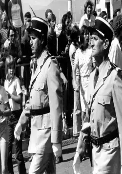 Жандарм из Сен-Тропе (1964) в хорошем качестве смотреть онлайн Жандарм из Сен-Тропе (1964) фильм в хорошем качестве смотреть онлайн