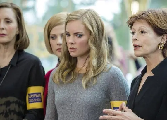 Гордость и предубеждение и собаки (2016) смотреть онлайн бесплатно Гордость и предубеждение и собаки (2016) фильм смотреть онлайн бесплатно