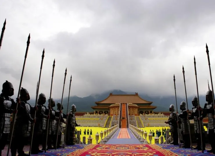 Проклятие золотого цветка (2006) в хорошем качестве смотреть онлайн Проклятие золотого цветка (2006) фильм в хорошем качестве смотреть онлайн