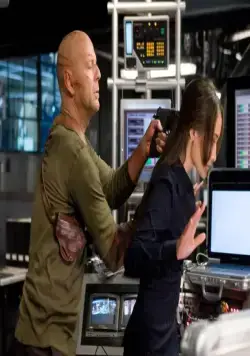 Крепкий орешек 4.0 (2007) в хорошем качестве смотреть онлайн Крепкий орешек 4.0 (2007) фильм в хорошем качестве смотреть онлайн