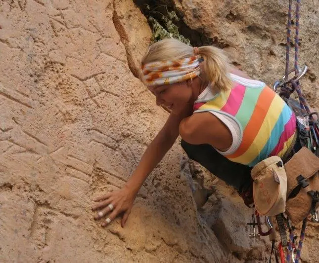 Скалолазка и последний из седьмой колыбели (2007) смотреть онлайн бесплатно Скалолазка и последний из седьмой колыбели (2007) фильм смотреть онлайн бесплатно