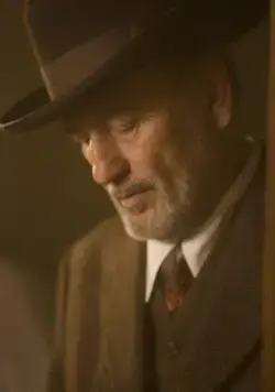 Человек в сером (2007) в хорошем качестве смотреть онлайн Человек в сером (2007) фильм в хорошем качестве смотреть онлайн