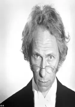 Высокий блондин в черном ботинке (1972) смотреть онлайн Высокий блондин в черном ботинке (1972) фильм смотреть онлайн