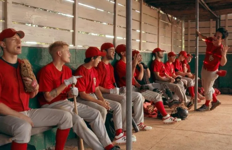 Не попавший в команду (2016) смотреть онлайн Не попавший в команду (2016) фильм смотреть онлайн