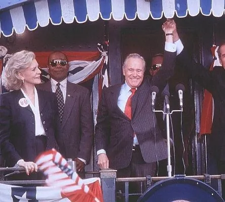 Мои дорогие американцы (1996) в хорошем качестве смотреть онлайн Мои дорогие американцы (1996) фильм в хорошем качестве смотреть онлайн