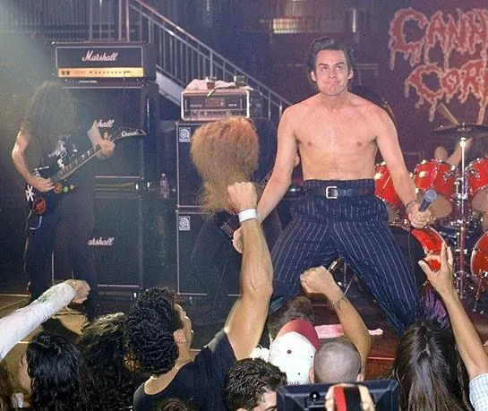 Эйс Вентура: Розыск домашних животных (1993) смотреть онлайн бесплатно Эйс Вентура: Розыск домашних животных (1993) фильм смотреть онлайн бесплатно