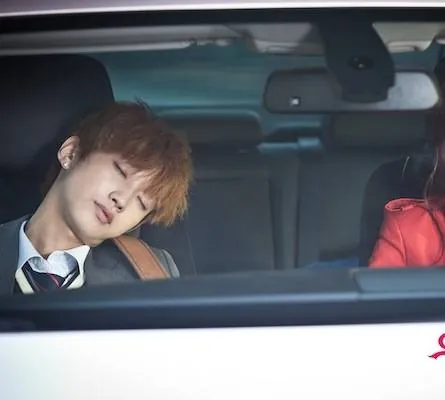 Она – просто нечто (2013) 1 сезон 1-10,11,12 серия в хорошем качестве смотреть онлайн Она – просто нечто (2013) сериал 1-10,11,12 серию 1 сезона в хорошем качестве смотреть онлайн