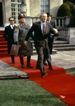 Канадский бекон (1995) смотреть онлайн Канадский бекон (1995) фильм смотреть онлайн