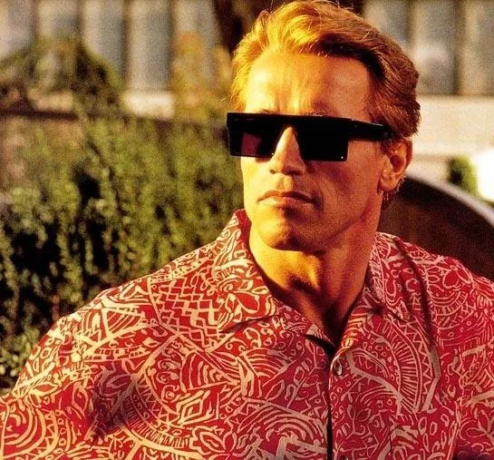 Близнецы (1988) смотреть онлайн Близнецы (1988) фильм смотреть онлайн