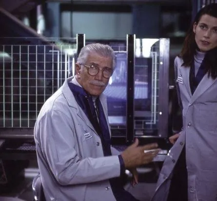 Голографический человек (1995) смотреть онлайн бесплатно Голографический человек (1995) фильм смотреть онлайн бесплатно