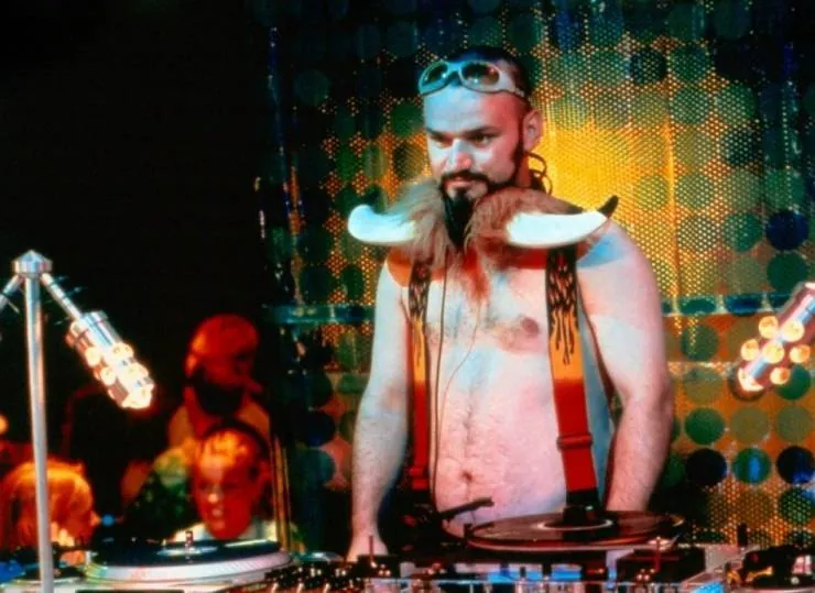 Бесшабашное ограбление (2002) смотреть онлайн Бесшабашное ограбление (2002) фильм смотреть онлайн