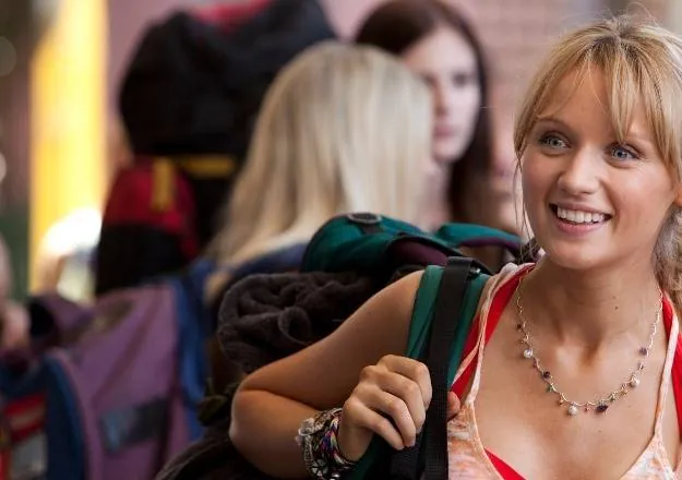 Переростки на краю света (2014) в хорошем качестве смотреть онлайн Переростки на краю света (2014) фильм в хорошем качестве смотреть онлайн