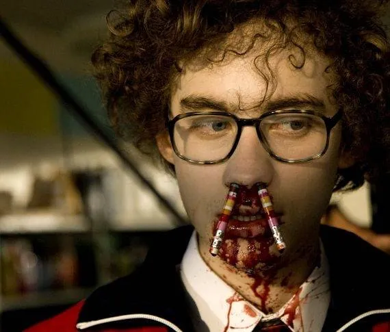 Истерзанный (2009) смотреть онлайн Истерзанный (2009) фильм смотреть онлайн