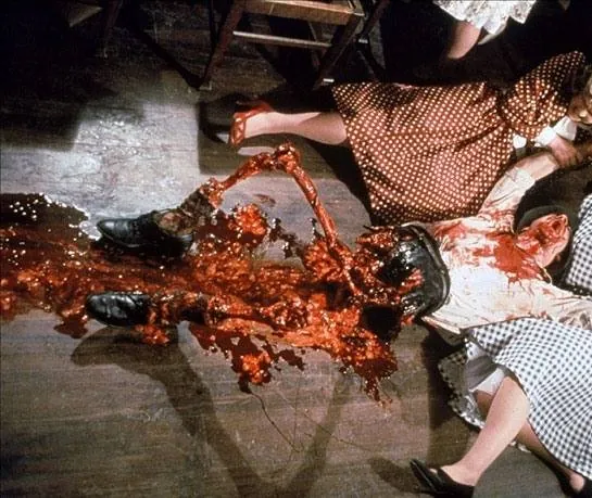 Живая мертвечина (1992) смотреть онлайн Живая мертвечина (1992) фильм смотреть онлайн