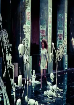 Святая кровь (1989) в хорошем качестве смотреть онлайн Святая кровь (1989) фильм в хорошем качестве смотреть онлайн