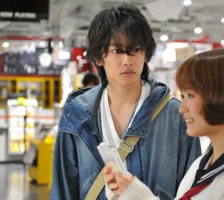 Она тоже любит ложь (2013) в хорошем качестве смотреть онлайн Она тоже любит ложь (2013) фильм в хорошем качестве смотреть онлайн