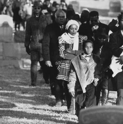 Кэндимэн (1992) в хорошем качестве смотреть онлайн Кэндимэн (1992) фильм в хорошем качестве смотреть онлайн