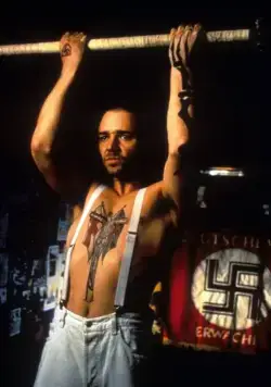 Скины (1992) смотреть онлайн Скины (1992) фильм смотреть онлайн