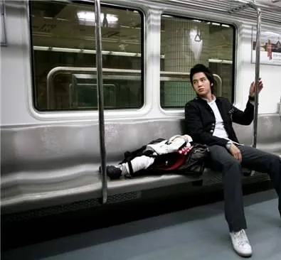 Малыш и я (2008) в хорошем качестве смотреть онлайн Малыш и я (2008) фильм в хорошем качестве смотреть онлайн