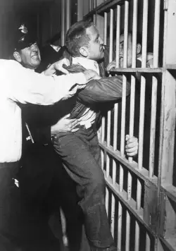 Асфальтовые джунгли (1950) смотреть онлайн Асфальтовые джунгли (1950) фильм смотреть онлайн