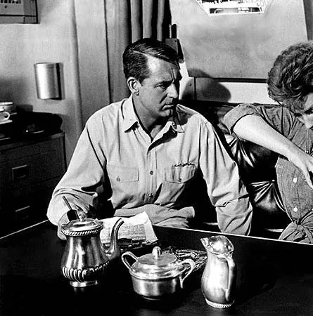 Операция «Нижняя юбка» (1959) смотреть онлайн бесплатно Операция «Нижняя юбка» (1959) фильм смотреть онлайн бесплатно