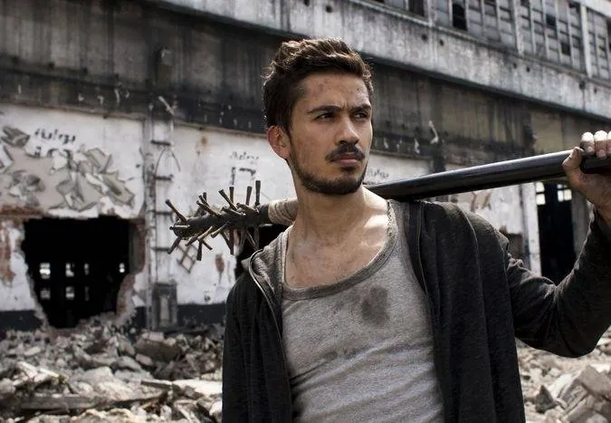 Достойный (2016) смотреть онлайн бесплатно Достойный (2016) фильм смотреть онлайн бесплатно