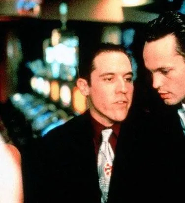 Тусовщики (1996) смотреть онлайн Тусовщики (1996) фильм смотреть онлайн