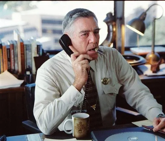 Крутой и цыпочки (2005) смотреть онлайн бесплатно Крутой и цыпочки (2005) фильм смотреть онлайн бесплатно