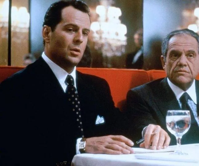 Костер тщеславий (1990) в хорошем качестве смотреть онлайн Костер тщеславий (1990) фильм в хорошем качестве смотреть онлайн