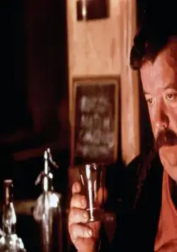 Англичанин, который поднялся на холм, но спустился с горы (1995) смотреть онлайн бесплатно Англичанин, который поднялся на холм, но спустился с горы (1995) фильм смотреть онлайн бесплатно