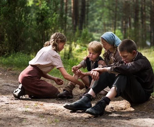 Волчьи дети (2013) смотреть онлайн Волчьи дети (2013) фильм смотреть онлайн