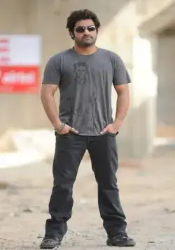 Хамелеон (2011) в хорошем качестве смотреть онлайн Хамелеон (2011) фильм в хорошем качестве смотреть онлайн